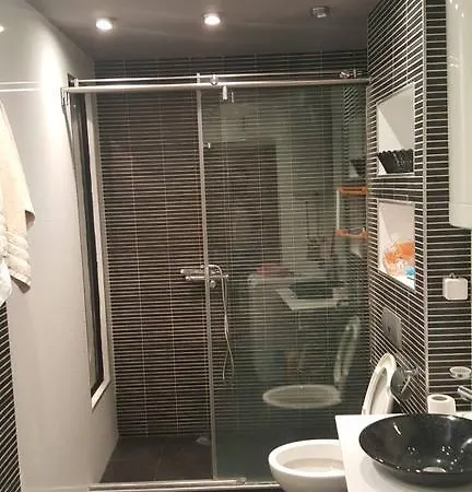 Luxury Central Apartment. דירה *